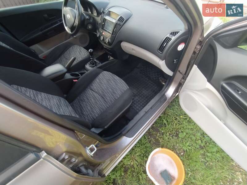 Универсал Kia Ceed 2009 в Киеве