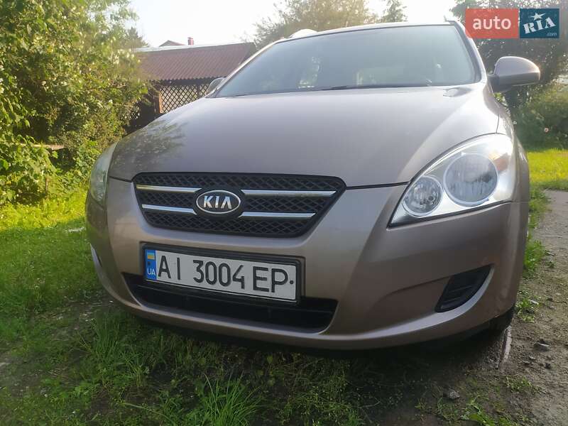 Универсал Kia Ceed 2009 в Киеве