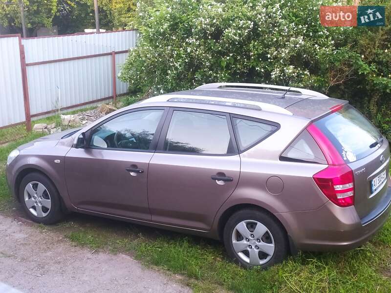 Универсал Kia Ceed 2009 в Киеве