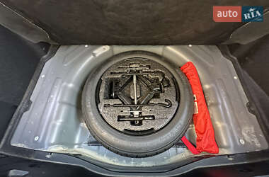Хэтчбек Kia Ceed 2013 в 
