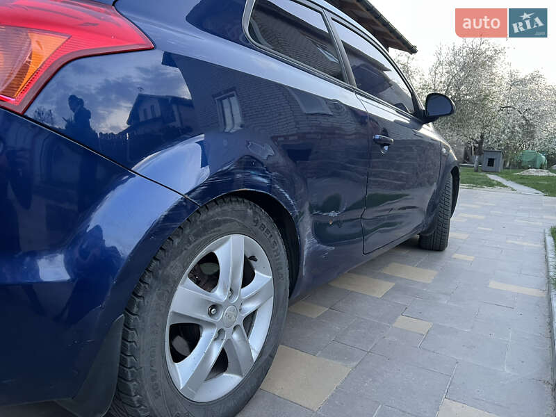 Хэтчбек Kia Ceed 2008 в Полтаве