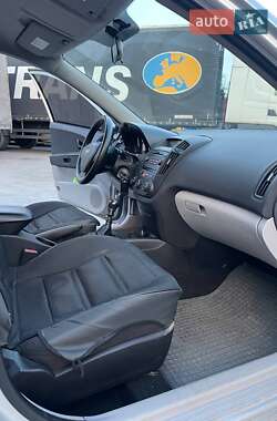 Хэтчбек Kia Ceed 2007 в 
