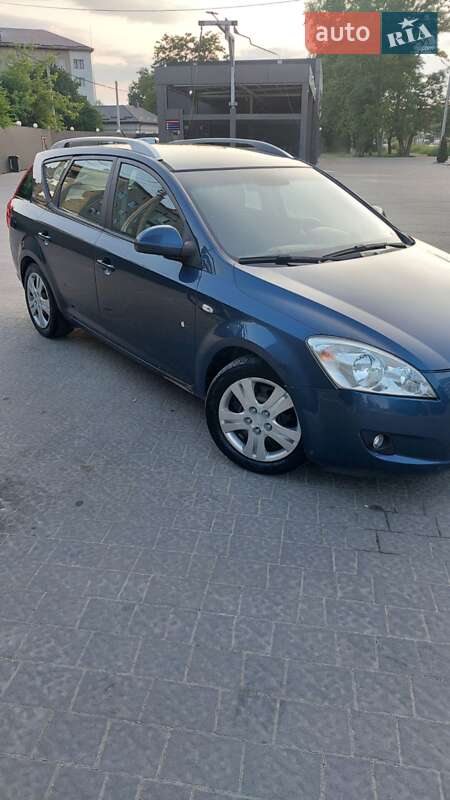 Универсал Kia Ceed 2008 в Ивано-Франковске