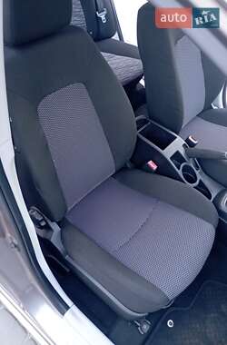Хэтчбек Kia Ceed 2007 в 