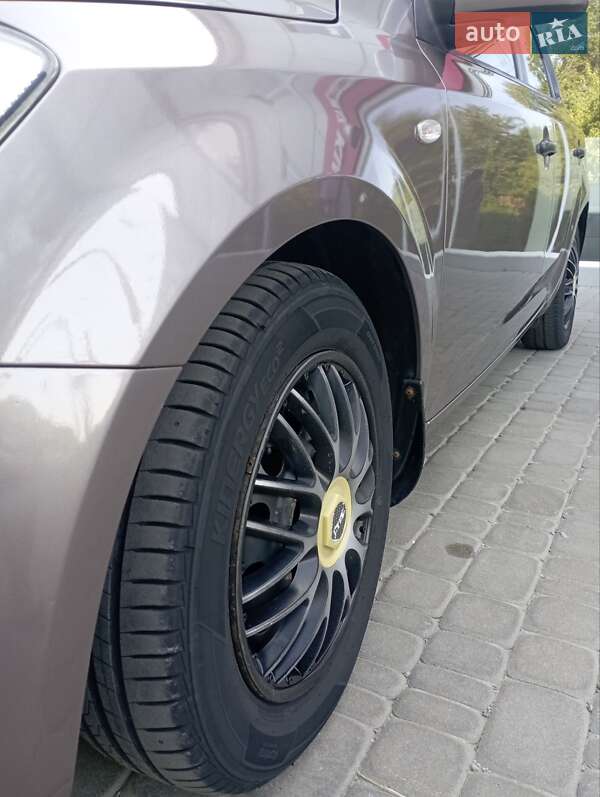 Хэтчбек Kia Ceed 2007 в Запорожье