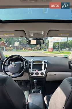 Хэтчбек Kia Ceed 2007 в 