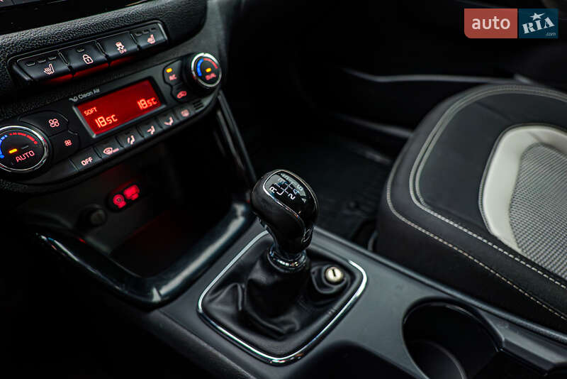 Хетчбек Kia Ceed 2016 в Києві