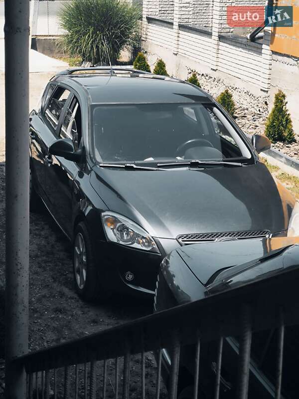 Хэтчбек Kia Ceed 2008 в Виноградове