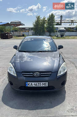 Хэтчбек Kia Ceed 2008 в 