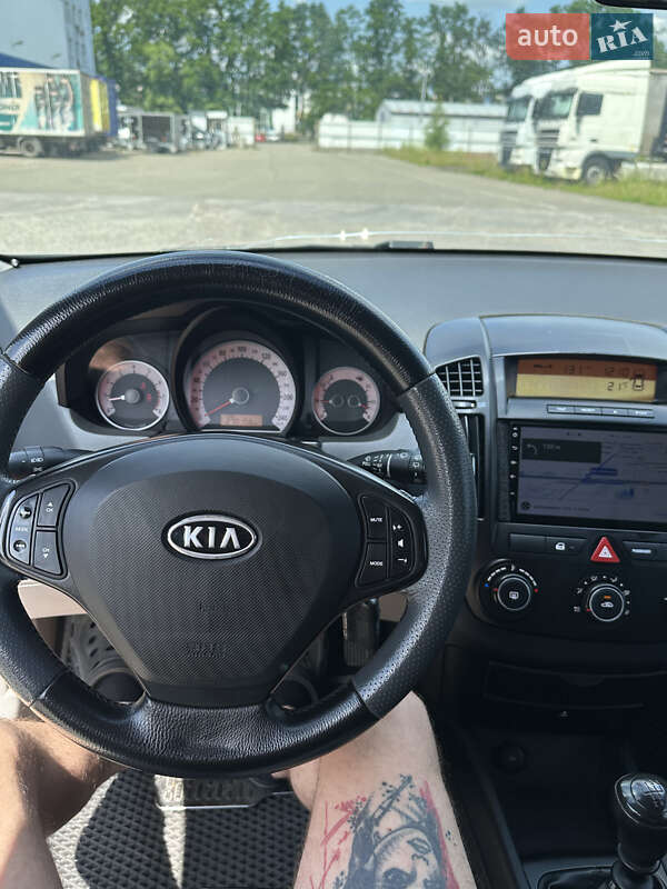 Хэтчбек Kia Ceed 2008 в Киеве фото 15 Хэтчбек Kia Ceed 2008 в Киеве