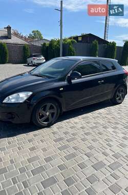 Хэтчбек Kia Ceed 2008 в Кропивницком