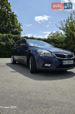 Универсал Kia Ceed 2009 в Днепре