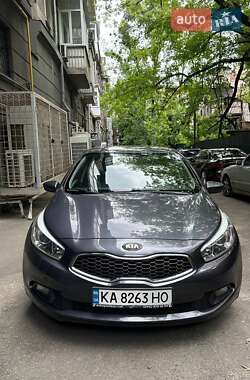 Хэтчбек Kia Ceed 2013 в Киеве