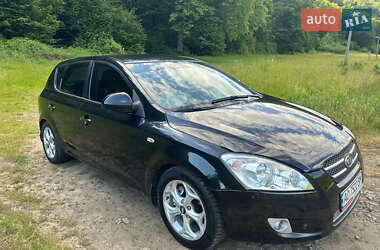 Хэтчбек Kia Ceed 2008 в Сваляве