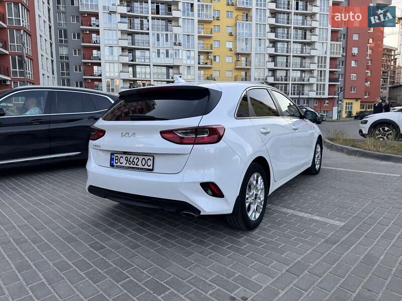 Хетчбек Kia Ceed 2022 в Львові