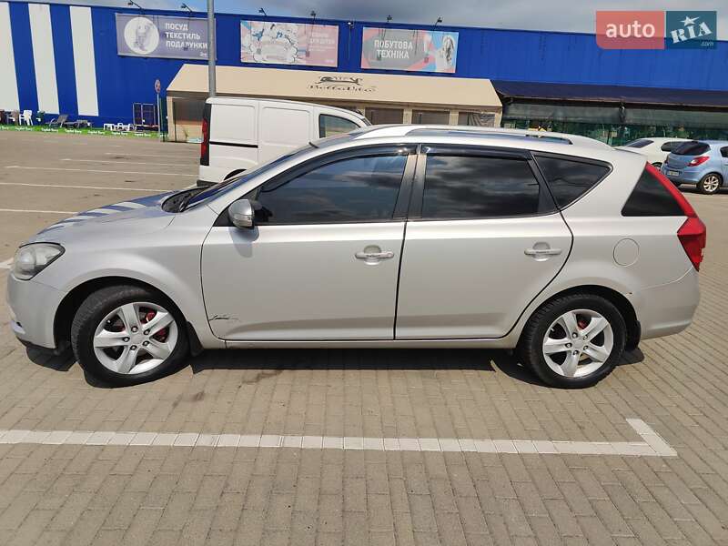 Универсал Kia Ceed 2010 в Стебнику фото 2 Универсал Kia Ceed 2010 в Стебнику