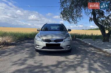 Универсал Kia Ceed 2011 в Днепре