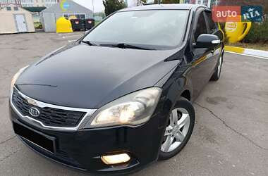 Хетчбек Kia Ceed 2010 в Києві