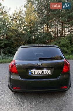 Хэтчбек Kia Ceed 2007 в Кобеляках