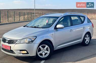 Универсал Kia Ceed 2010 в Ровно