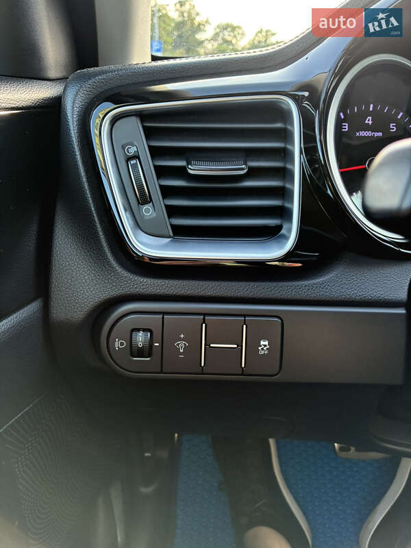 Хетчбек Kia Ceed 2019 в Києві фото 4 Хетчбек Kia Ceed 2019 в Києві