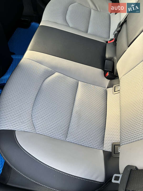 Хетчбек Kia Ceed 2019 в Києві фото 11 Хетчбек Kia Ceed 2019 в Києві