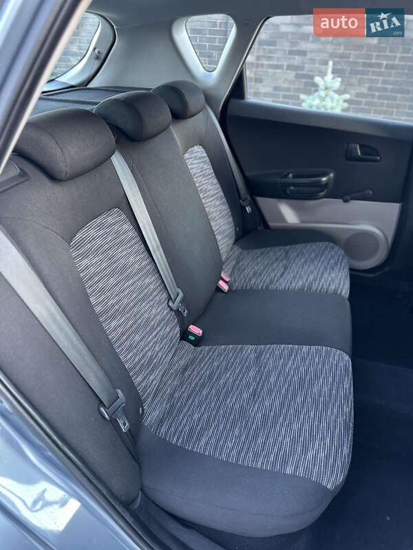 Хэтчбек Kia Ceed 2009 в Луцке