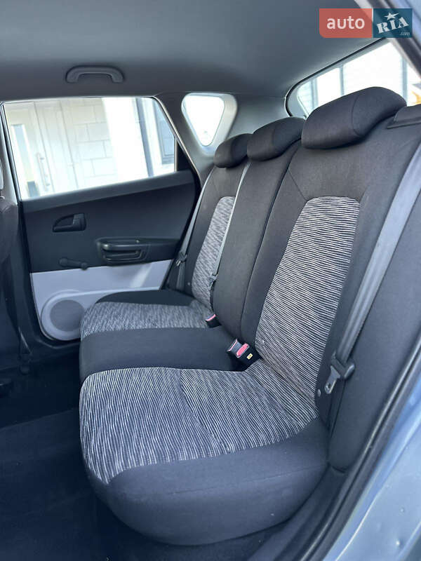 Хэтчбек Kia Ceed 2009 в Луцке