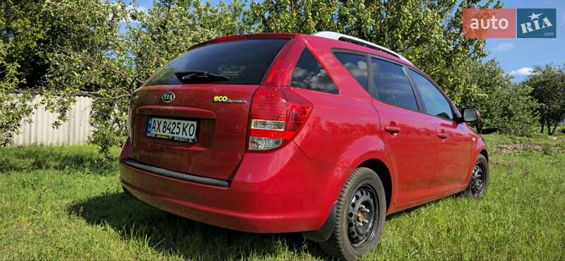 Универсал Kia Ceed 2009 в Золочеве