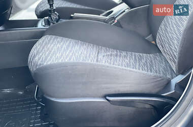 Хэтчбек Kia Ceed 2007 в 
