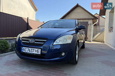 Хетчбек Kia Ceed 2008 в Горохові