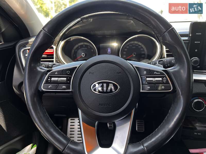 Хэтчбек Kia Ceed 2019 в Каменском