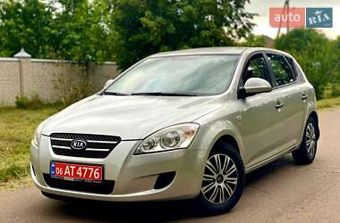 Хэтчбек Kia Ceed 2007 в Житомире