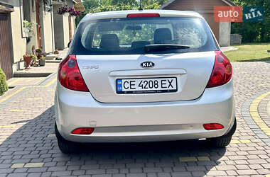 Хетчбек Kia Ceed 2009 в 