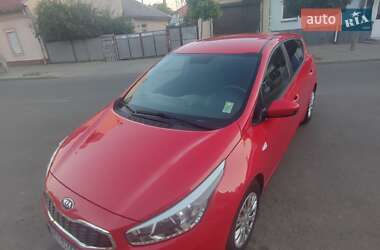 Хэтчбек Kia Ceed 2015 в Ужгороде
