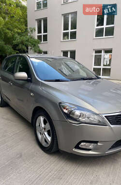 Хетчбек Kia Ceed 2009 в Одесі