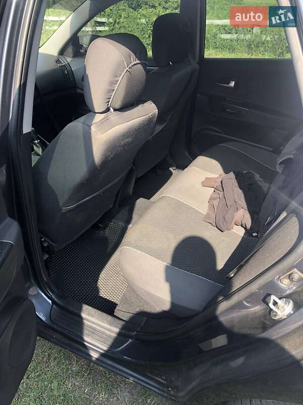Хэтчбек Kia Ceed 2011 в Кролевце