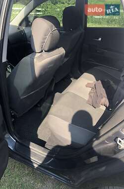 Хэтчбек Kia Ceed 2011 в 