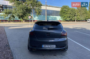 Хэтчбек Kia Ceed 2010 в 