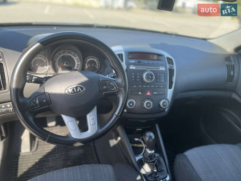 Универсал Kia Ceed 2009 в Киеве