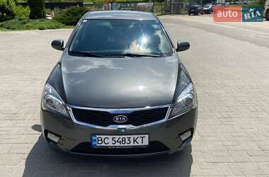 Хетчбек Kia Ceed 2010 в Львові