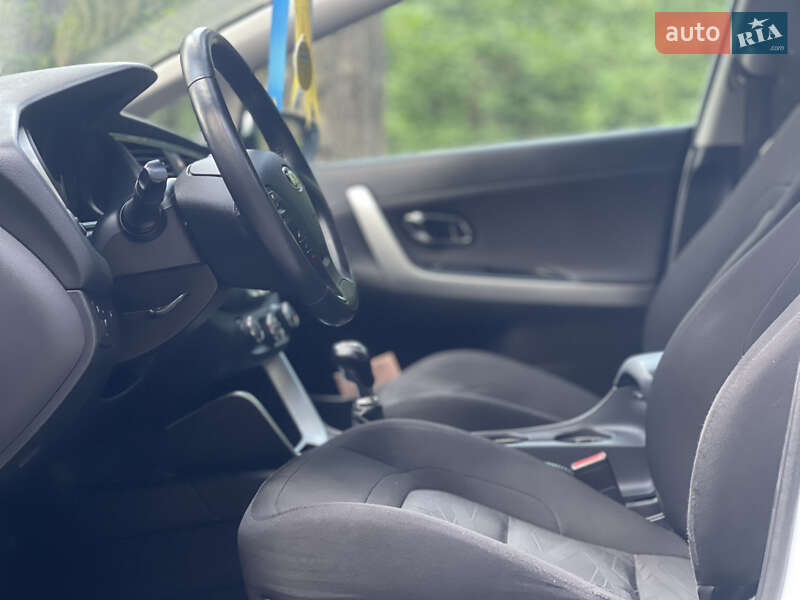 Хетчбек Kia Ceed 2016 в Львові