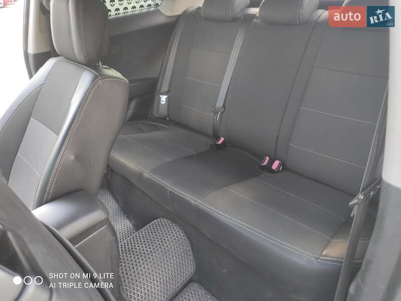 Хэтчбек Kia Ceed 2007 в Киеве