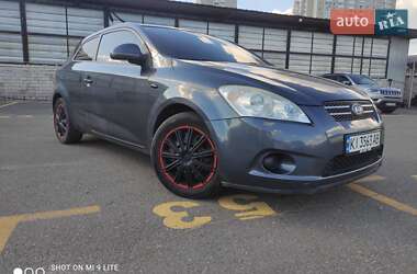 Хэтчбек Kia Ceed 2007 в Киеве
