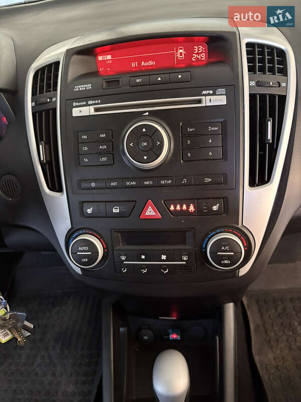 Универсал Kia Ceed 2010 в Долинской