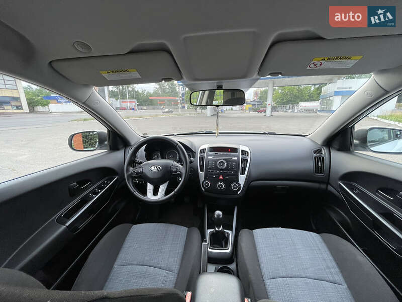 Универсал Kia Ceed 2010 в Днепре