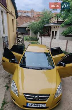 Хетчбек Kia Ceed 2007 в 