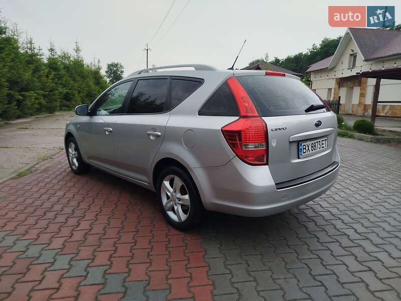 Универсал Kia Ceed 2010 в Шепетовке