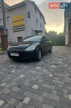Хэтчбек Kia Ceed 2007 в Обухове