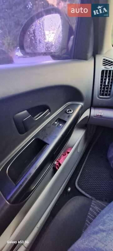 Хетчбек Kia Ceed 2007 в Обухові